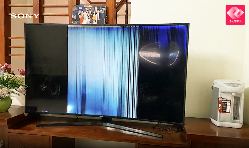 Tivi Sony bị sọc màn hình: 2 Nguyên nhân & Cách sửa